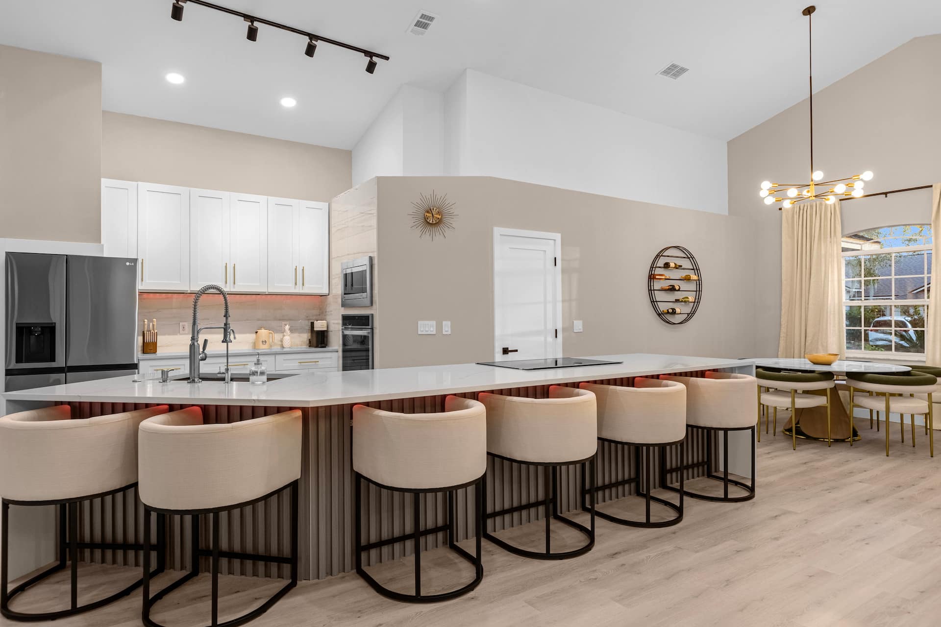Kissimmee Luxury Villa — gourmet kitchen