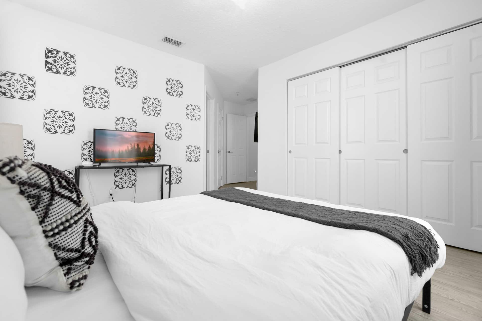 Kissimmee Luxury Villa — pool and spa