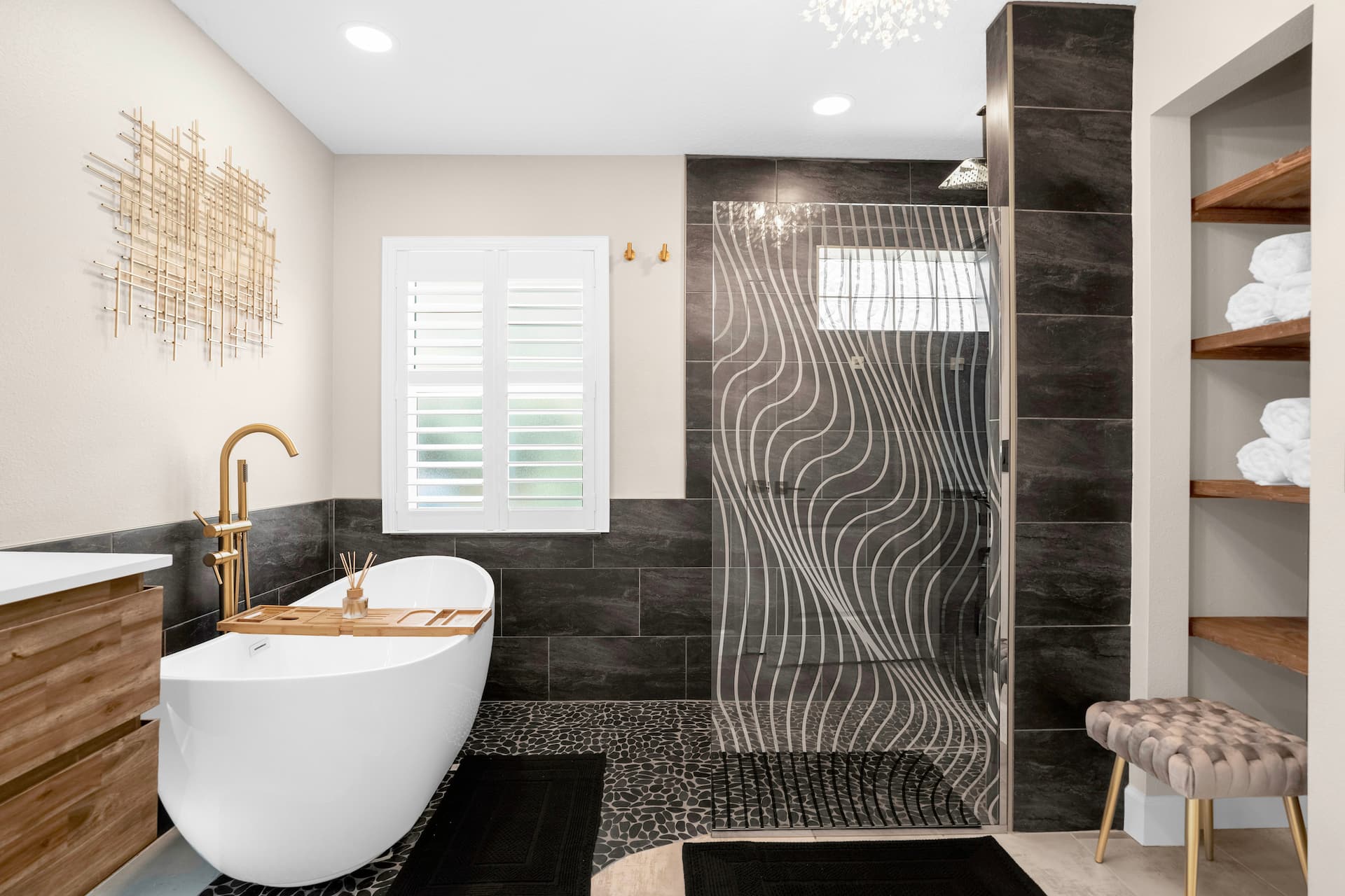 Kissimmee Luxury Villa — cozy family area