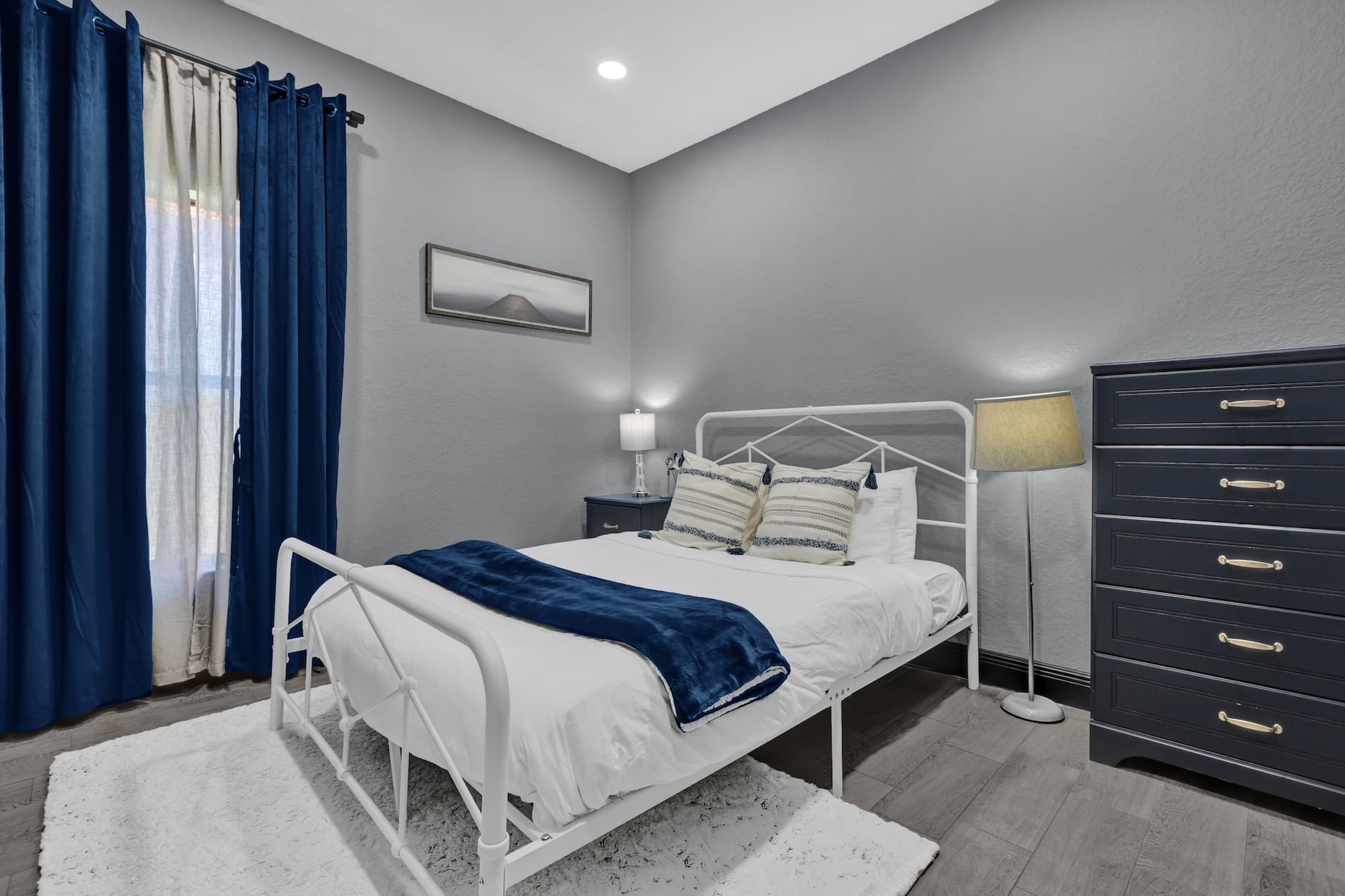 Kissimmee Luxury Villa — cozy family area