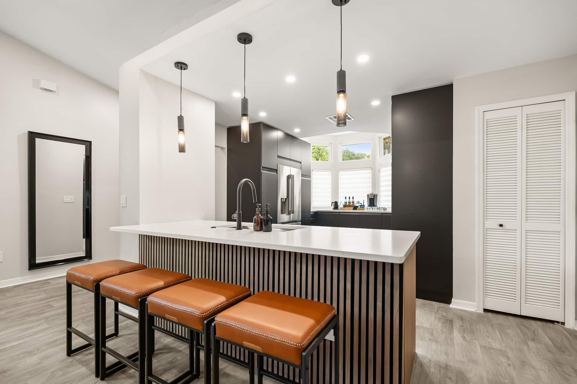 LUXE HIDEAWAY — photo 8