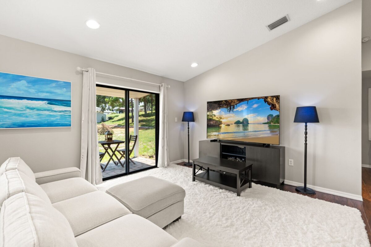 Lakeview Escape